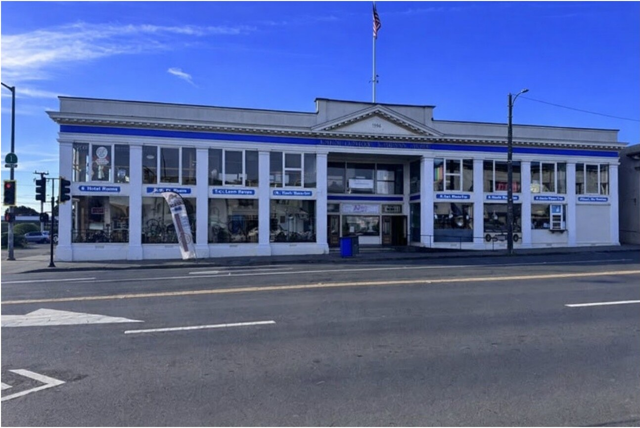 Johnson's Hardware building, Fort Bragg