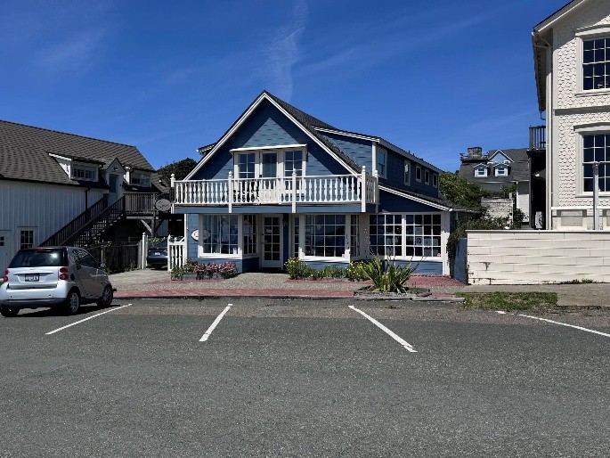 Mendocino — Circa