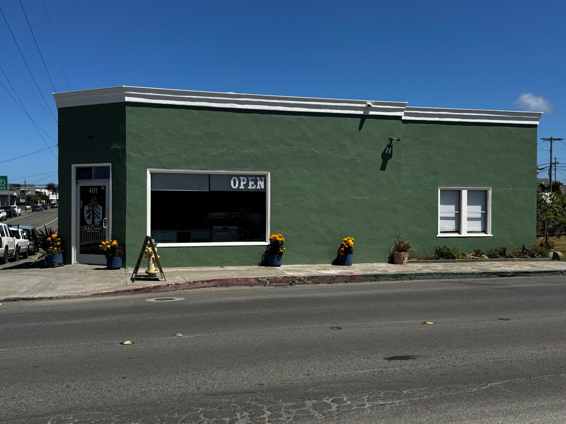 B & C Market — Business, Fort Bragg, California