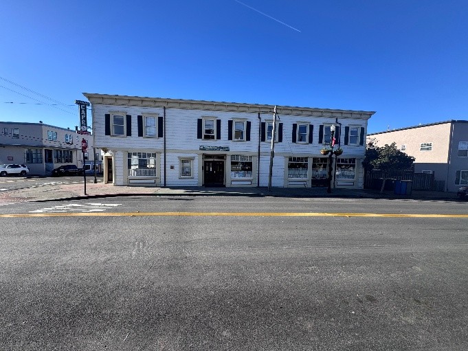 Old Coast Hotel — Historic Building, Fort Bragg, California